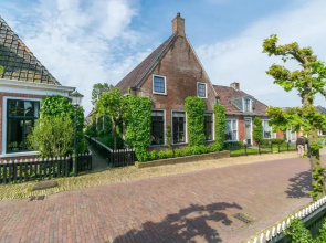 TERP WONING bij Schiermonnikoog "Op de Terp" Noordoost Friesland