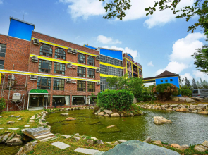 Jinsa Lakeside View Hotel
