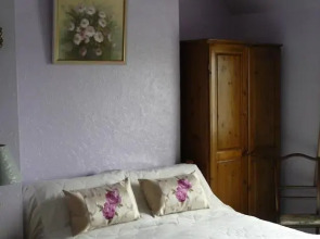 Hillcrest Guest House