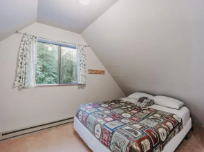 Mt Baker Lodging - Cabin 67 - Private 2-story Cabin With a Private hot tub