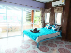 Baan Tonpai Koh Larn