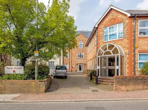 Roomspace Apartments -Swan House