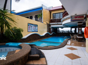 Palm Tree Resort and Restaurant