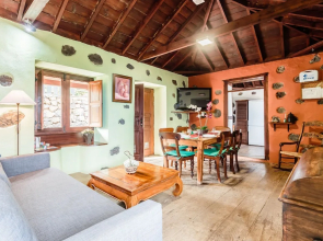 Casa Rural Los Draguitos by Isla Bonita