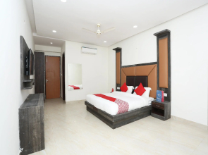 OYO Townhouse 22956 Hotel Grand Residency