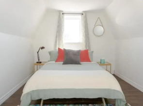 Amazing Location in SJ 2-br w Parking Wifi Coffee