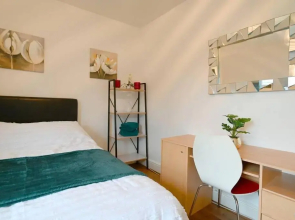 4 Bed Town House 'Reading Town Centre'