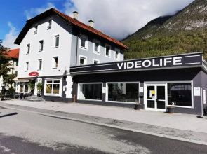Dachgeschoss-Apartment in Landeck - 140m²