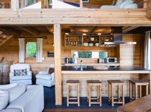 Authentic Swiss Spa Chalet Hot Tub & Sauna