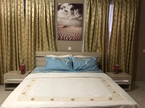 Exquisite 2 Bedroom Apartment for Family with Pool