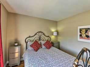 Vintage Downtown Vegas Retreat < 3 Mi to Strip!