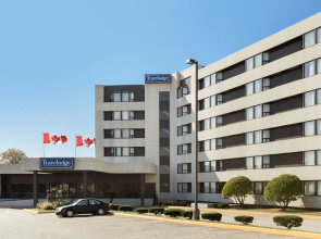 Travelodge by Wyndham Toronto East