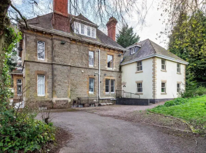 Host Stay Hillbrook House Apartment