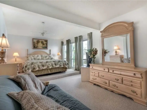 Madeira Beach Yacht Club 323E - Two Bedroom Condo