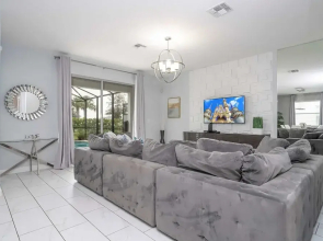 Home 6bed Themed Rooms Game Room Storey Lake