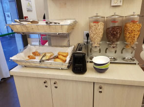 B&B HOTEL Marseille La Timone