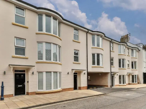 13 Belle House - Apartment 2