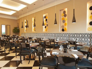 Отель ibis Deira Creekside Dubai