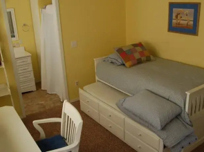 Campus View Cottage
