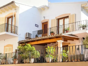 Mafloras Luxury Beach Apartment