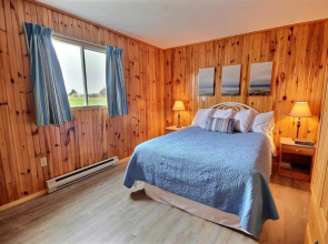 Cavendish Bosom Buddies Cottages and Suites