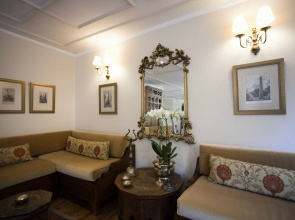 Hotel Sari Konak