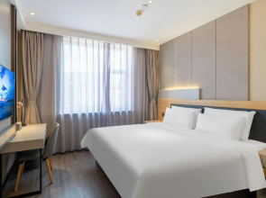 HanTing Hotel (Shijiazhuang Heping East Road)