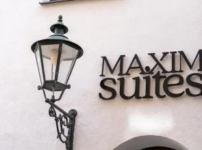 Maxim Suites by Elias Holl