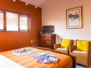 Cariñas Studio Apartments