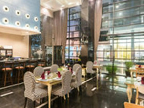 Sea Me Spring Too Hotel