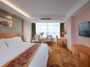 Vienna Hotel (Quanzhou High-speed Railway Bus Station)