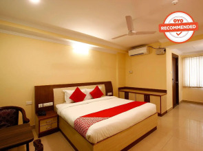 OYO Flagship 76915 Kachiguda Station Rd