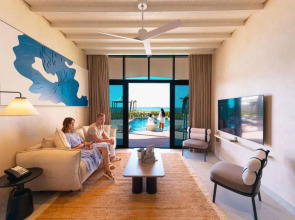 Bab Al Nojoum Hudayriyat Villas