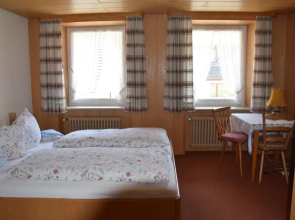 Gästehaus Adler Albtal