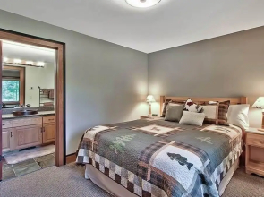 Wilderness Lodge - 5 Br Home