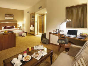 Отель Landmark Grand Hotel