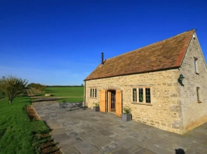 Calcot Peak Barn, CIRENCESTER