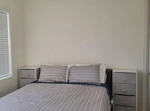 Chic 3 Level Large Kitchen close to 5 golf courses