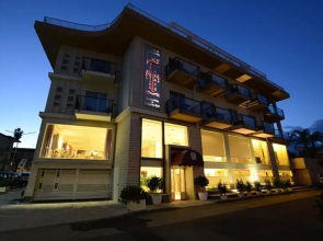 Yachting Palace