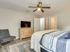 Modern Ocean Springs Home w/ 2 Patios & Gas Grill