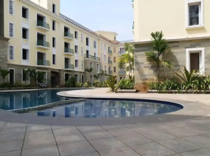 Pool View Apartment - Sunshine By Leela Homes
