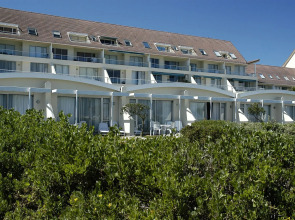 Dolphin Beach Hotel