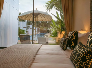 Zee Luxury Boutique Hotel