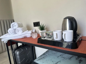 D Twins Airport Hotel