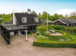 "Gullan" - 75m from the sea in Funen