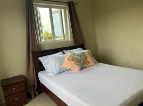 Brebella near Kokomo Beach 2 Bedroom apartment