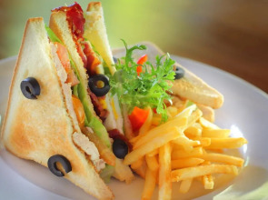 Tonys Villas & Resort