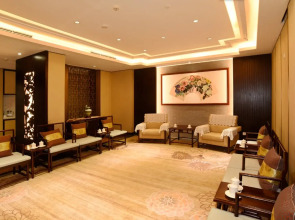 Guangdong Hotel-Free Shuttle & Registration Counter Service during Canton Fair