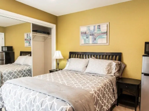 Charming Studio in Hayward