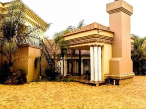 Caesars Guesthouse & Conference Centre